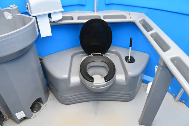 Best Sanitation services for porta potties  in Clarksville, IA